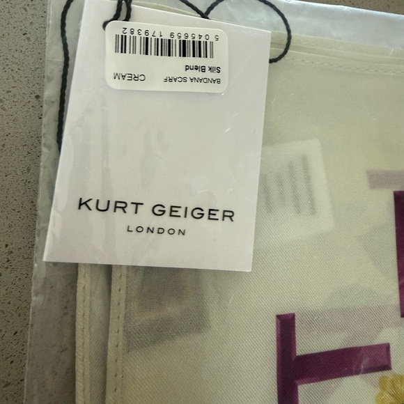 Kurt Geiger NWT floral bandana , scarf - Picture 4 of 4